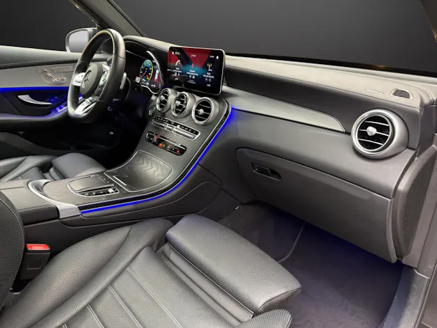 MERCEDES-BENZ GLC 300 d AMG Line 4Matic