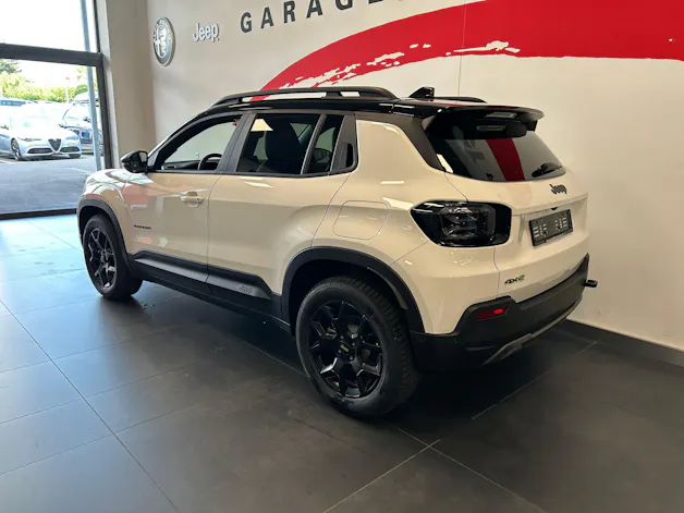 Jeep Avenger 1.2 Turbo MHEV Overland Leather 4xe