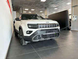Jeep Avenger 1.2 Turbo MHEV Overland Leather 4xe