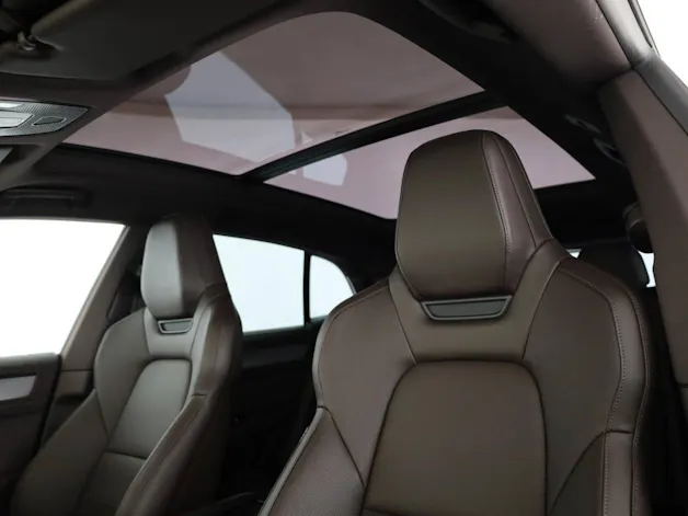 Porsche Cayenne S Electric