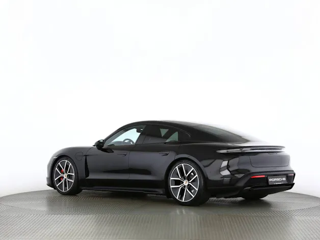 Porsche Taycan 4S Black Edition