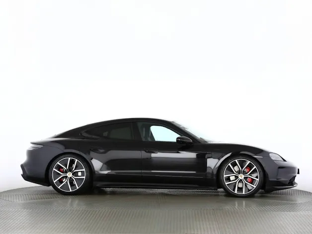 Porsche Taycan 4S Black Edition