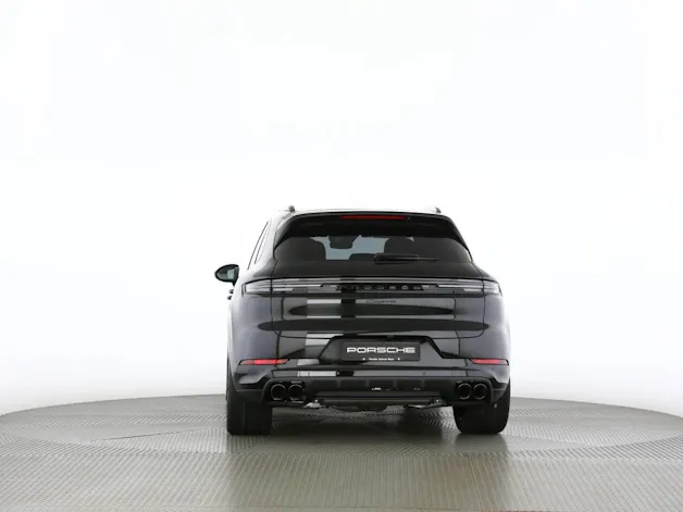 Porsche Cayenne Black Edition