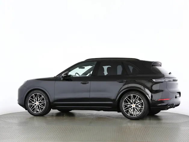 Porsche Cayenne Black Edition