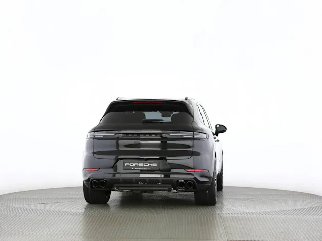 Porsche Cayenne Black Edition