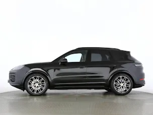 Porsche Cayenne Black Edition
