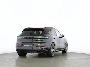 Porsche Cayenne Black Edition