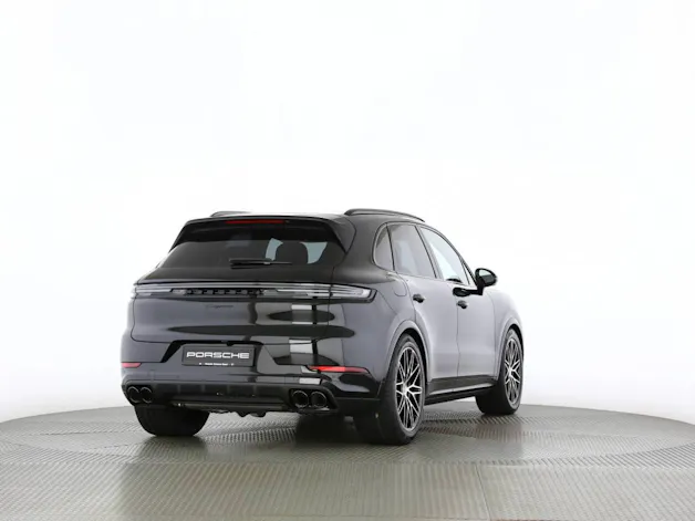 Porsche Cayenne Black Edition