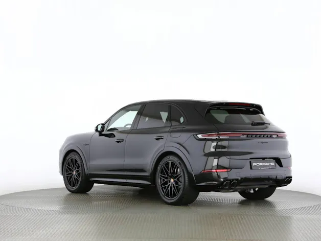 Porsche Cayenne E-Hybrid Black Edition