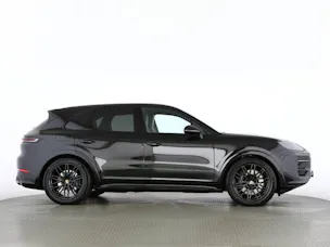 Porsche Cayenne E-Hybrid Black Edition