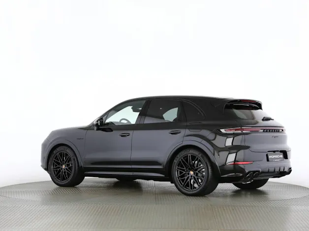 Porsche Cayenne E-Hybrid Black Edition