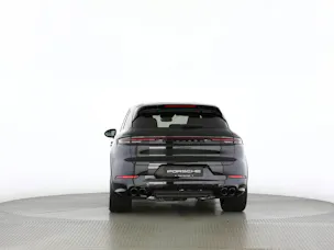 Porsche Cayenne E-Hybrid Black Edition