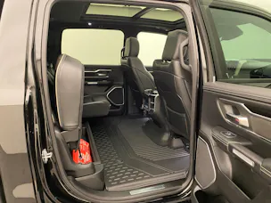 Dodge Ram 1500 V8 5.7 Laramie sport Crew Cab