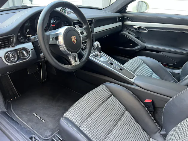 Porsche 911 Carrera S 50 Years PDK