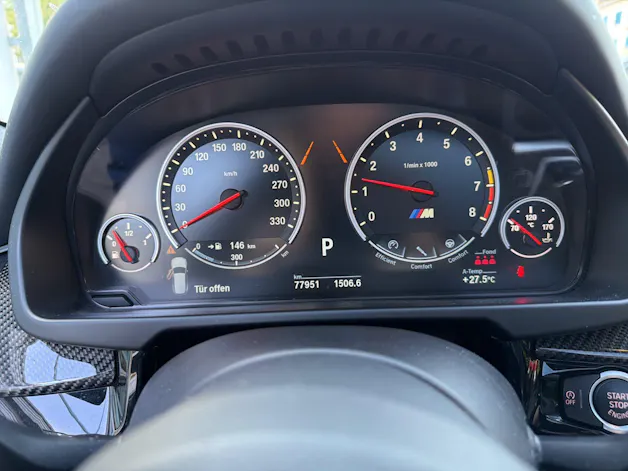 BMW X5 M *** AB BMW SERVICE UND MFK ***