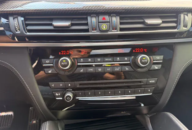 BMW X5 M *** AB BMW SERVICE UND MFK ***