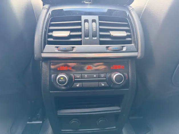 BMW X5 M *** AB BMW SERVICE UND MFK ***