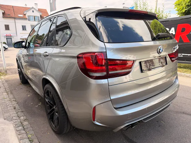 BMW X5 M *** AB BMW SERVICE UND MFK ***