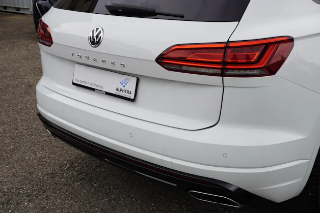 VW Touareg 3.0 TDI Atmosphere Tiptronic R-Line Exterier!!!