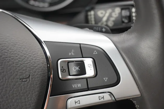 VW Touareg 3.0 TDI Atmosphere Tiptronic R-Line Exterier!!!