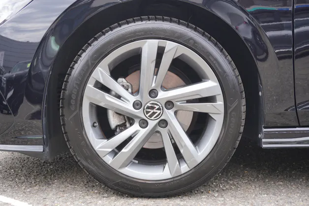 VW Golf 1.5 e TSI ACT Life DSG R-LINE!!!