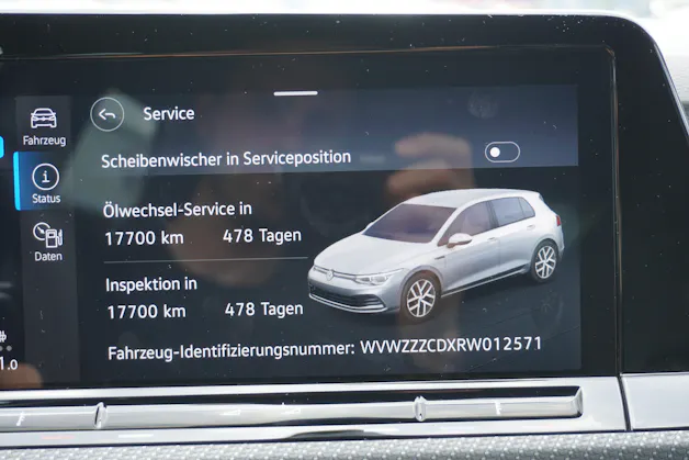 VW Golf 1.5 e TSI ACT Life DSG R-LINE!!!