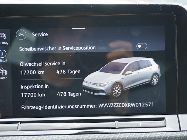 VW Golf 1.5 e TSI ACT Life DSG R-LINE!!!