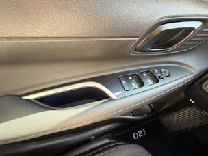 Hyundai i20 1.0 T-GDi Amplia DCT