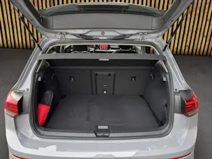 VW Golf VIII 2.0 TSI Style DSG