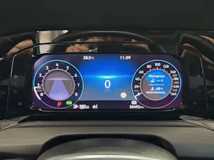 VW Golf VIII 2.0 TSI Style DSG