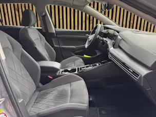 VW Golf VIII 2.0 TSI Style DSG