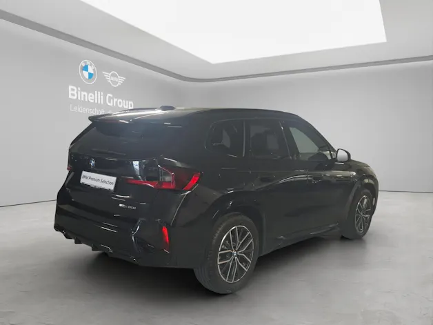 BMW X1 20i sDrive paddles