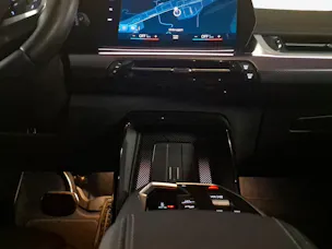 BMW X1 20i sDrive paddles