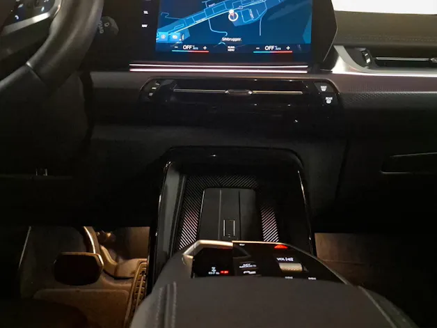 BMW X1 20i sDrive paddles