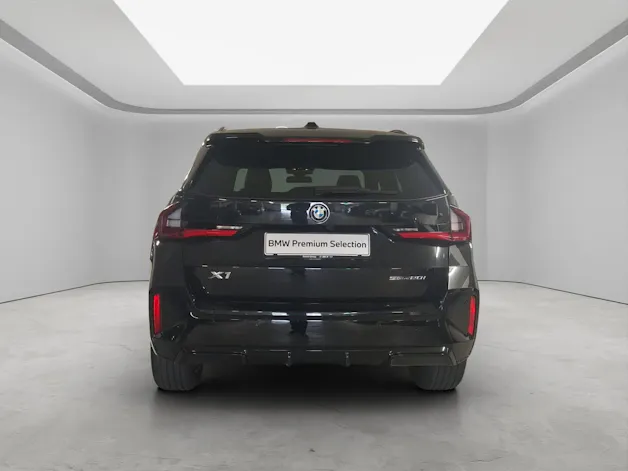 BMW X1 20i sDrive paddles