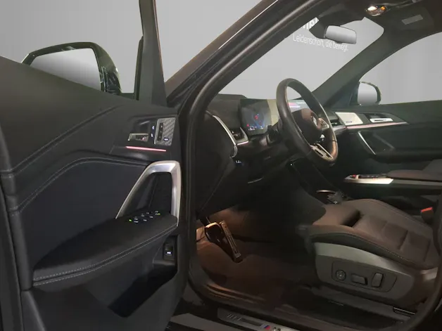 BMW X1 20i sDrive paddles