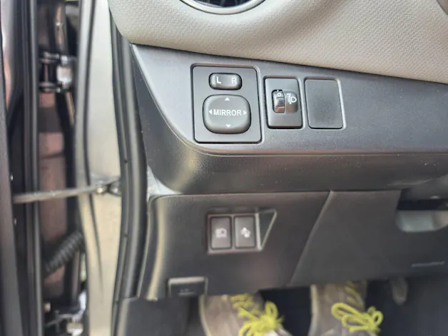 Toyota Yaris 1.5 VVT-i HSD Style