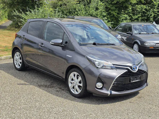 Toyota Yaris 1.5 VVT-i HSD Style