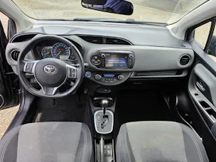 Toyota Yaris 1.5 VVT-i HSD Style