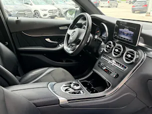 MERCEDES-BENZ GLC 250 AMG Line 4m