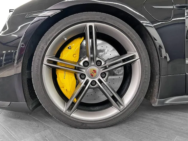 Porsche Taycan Turbo S