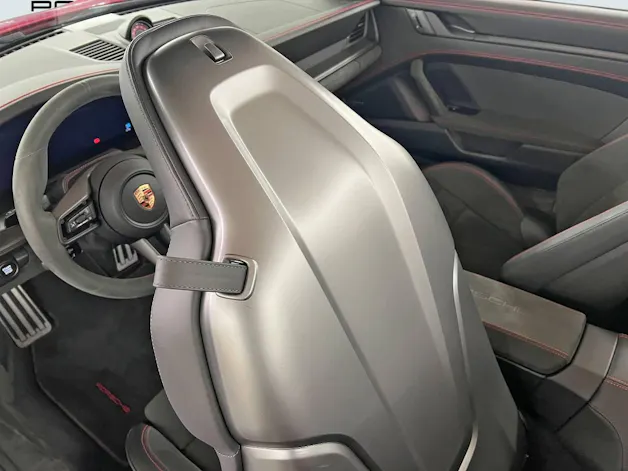 Porsche 911 Carrera GTS Cabriolet