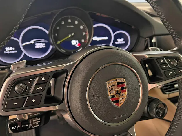 Porsche Cayenne E-Hybrid Coupé Platinum Edition