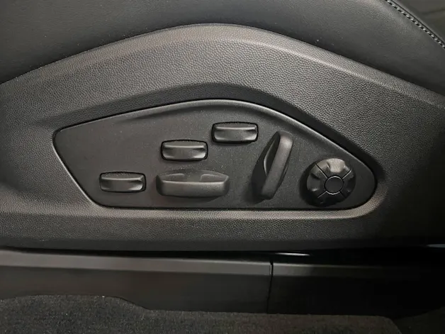 Porsche Macan 4