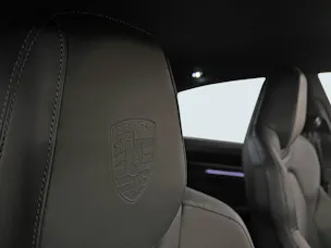 Porsche Macan 4