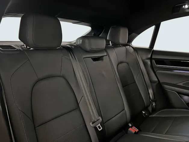 Porsche Macan 4