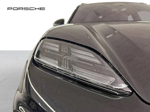 Porsche Macan 4