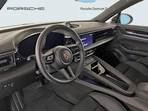 Porsche Macan 4