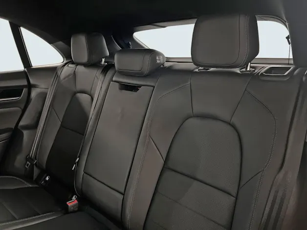 Porsche Macan 4