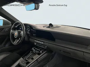 Porsche 911 Carrera 4 GTS